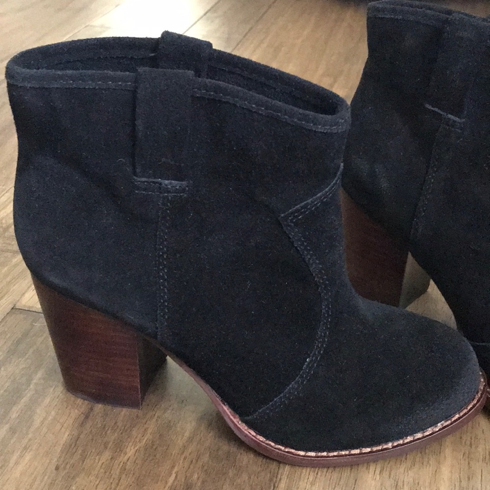 Splendid Suede Ankle Boots